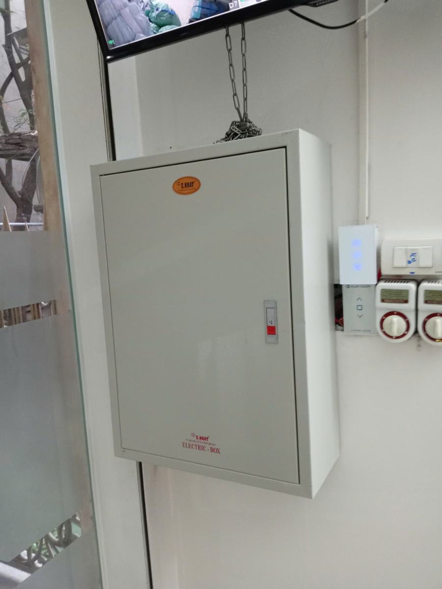 Kiểm tra tủ điện khi Aptomat nhảy tại Cầu Giấy