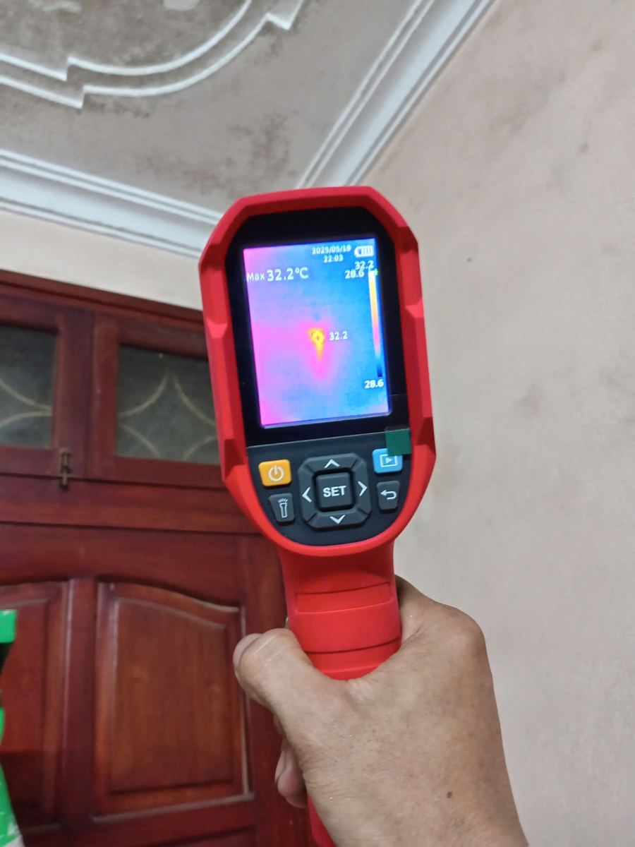 Thiết bị ảnh nhiệt được dùng để khảo sát bề mặt tường