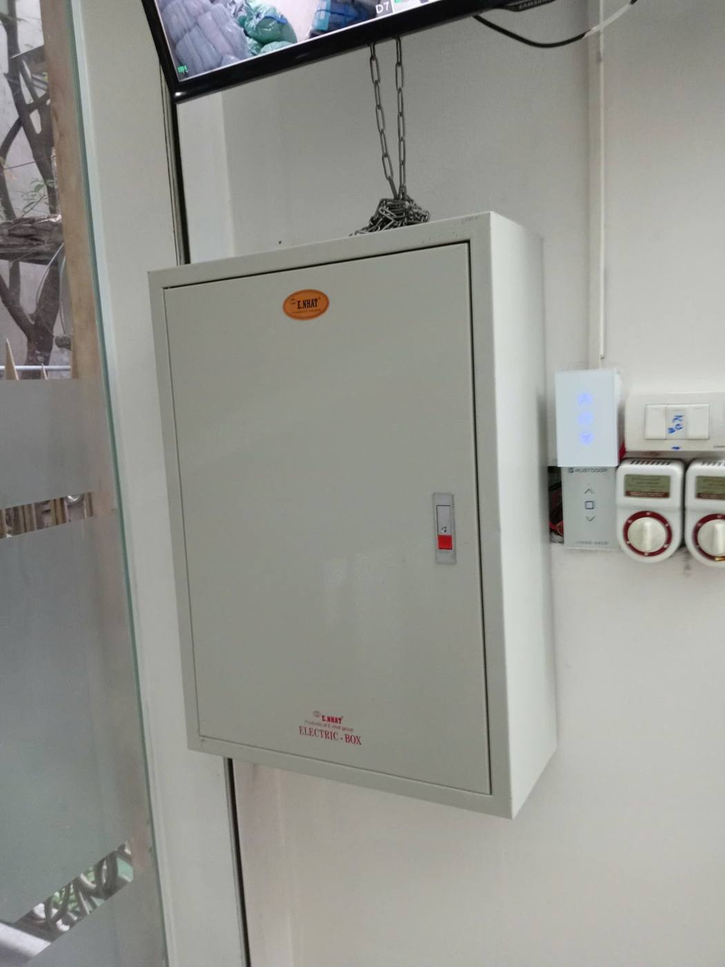 Tủ điện cần được đối chiếu khi Aptomat nhảy thất thường tại Hoàn Kiếm