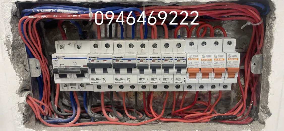 Tủ điện nhiều nhánh cần khoanh vùng nguyên nhân rò điện Long Biên