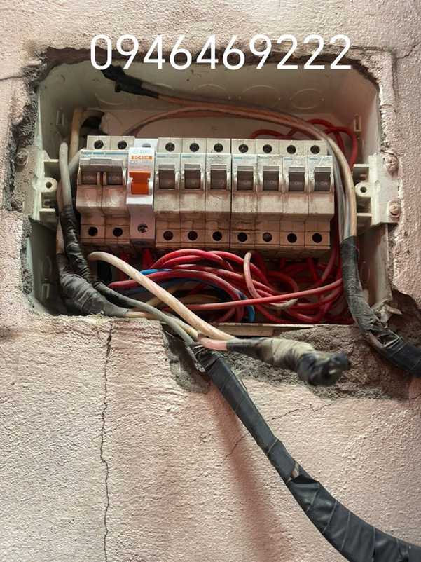 Tủ điện nhiều nhánh cần kiểm tra khi Aptomat tự ngắt tại Gia Lâm