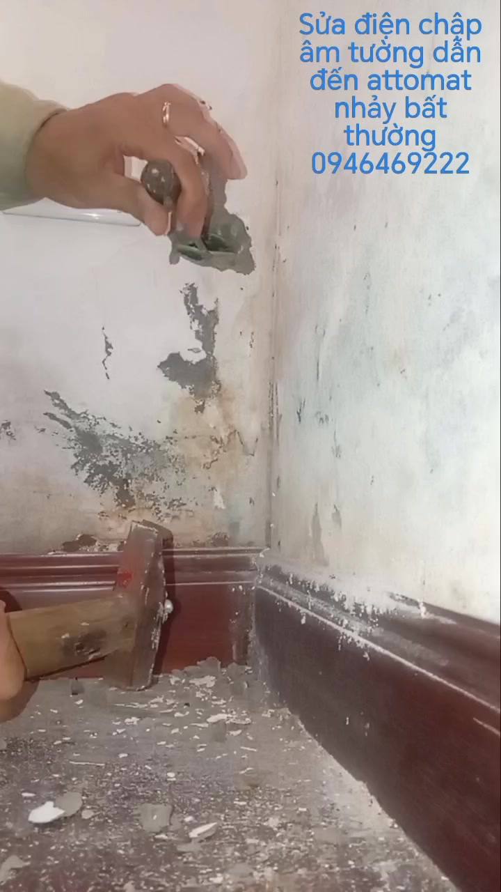 Giữ vùng tường mở để kiểm tra trước khi trám