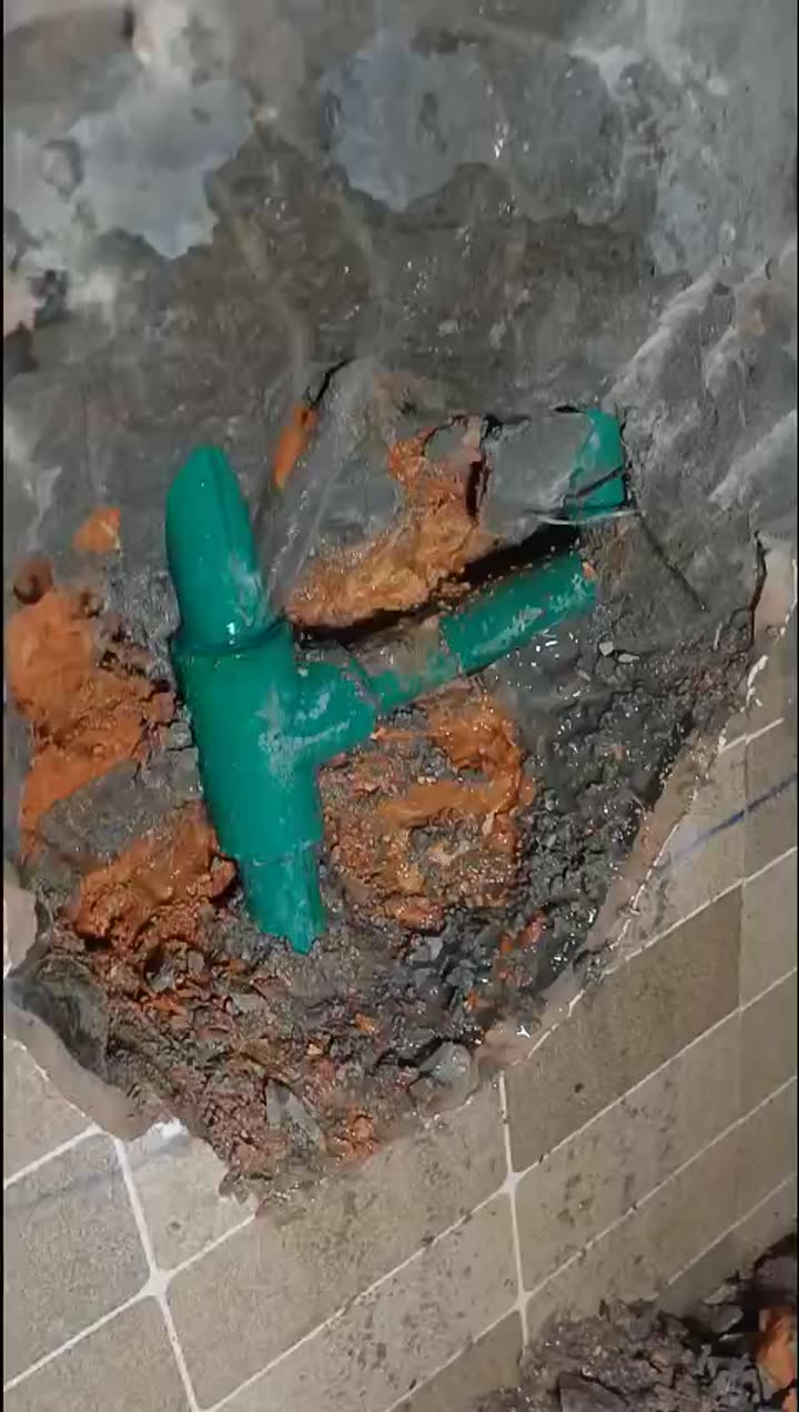 Mối nối ống thoát nước sau sửa chữa
