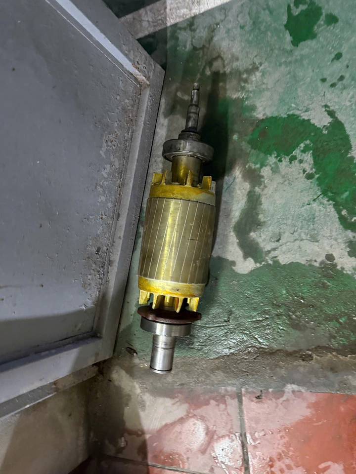 Rotor motor máy bơm cần kiểm tra độ mòn Rotor motor máy bơm sau khi tháo kiểm tra tình trạng cơ khí