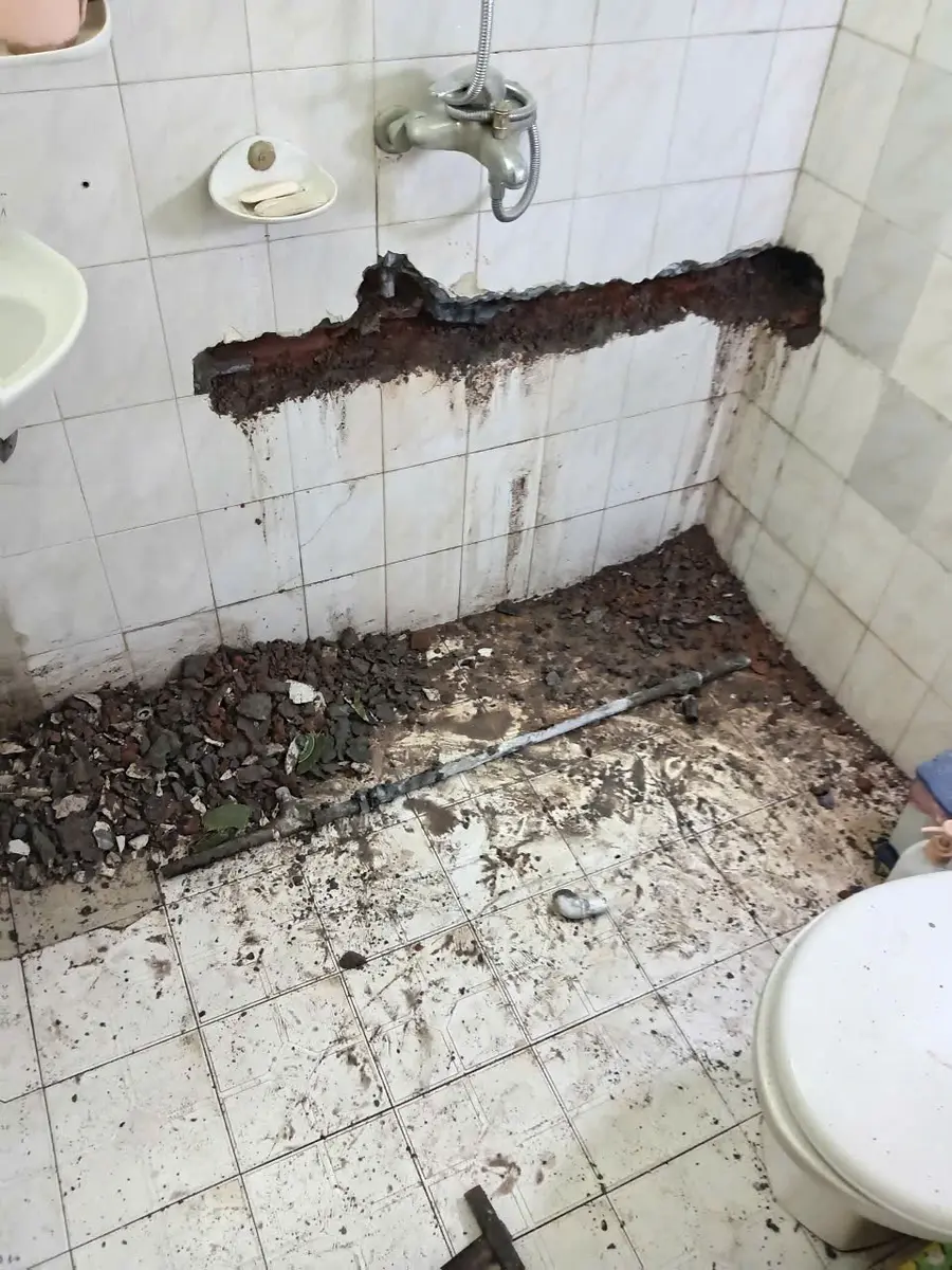 Kiểm tra kín nước tại mối nối vừa sửa