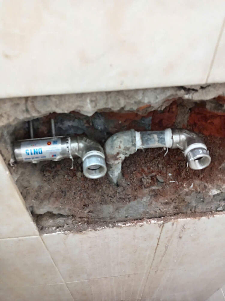 Hai đầu chờ cấp nước nóng lạnh cho vòi sen